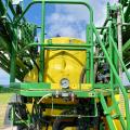 John Deere 840 Sprayer