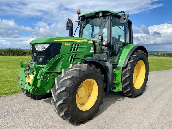 John Deere 6115M