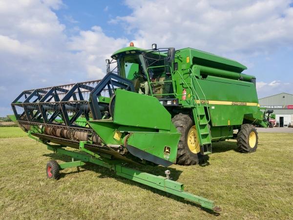 John Deere 2254